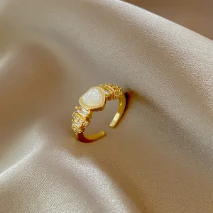 Frea Pearl Heart Ring