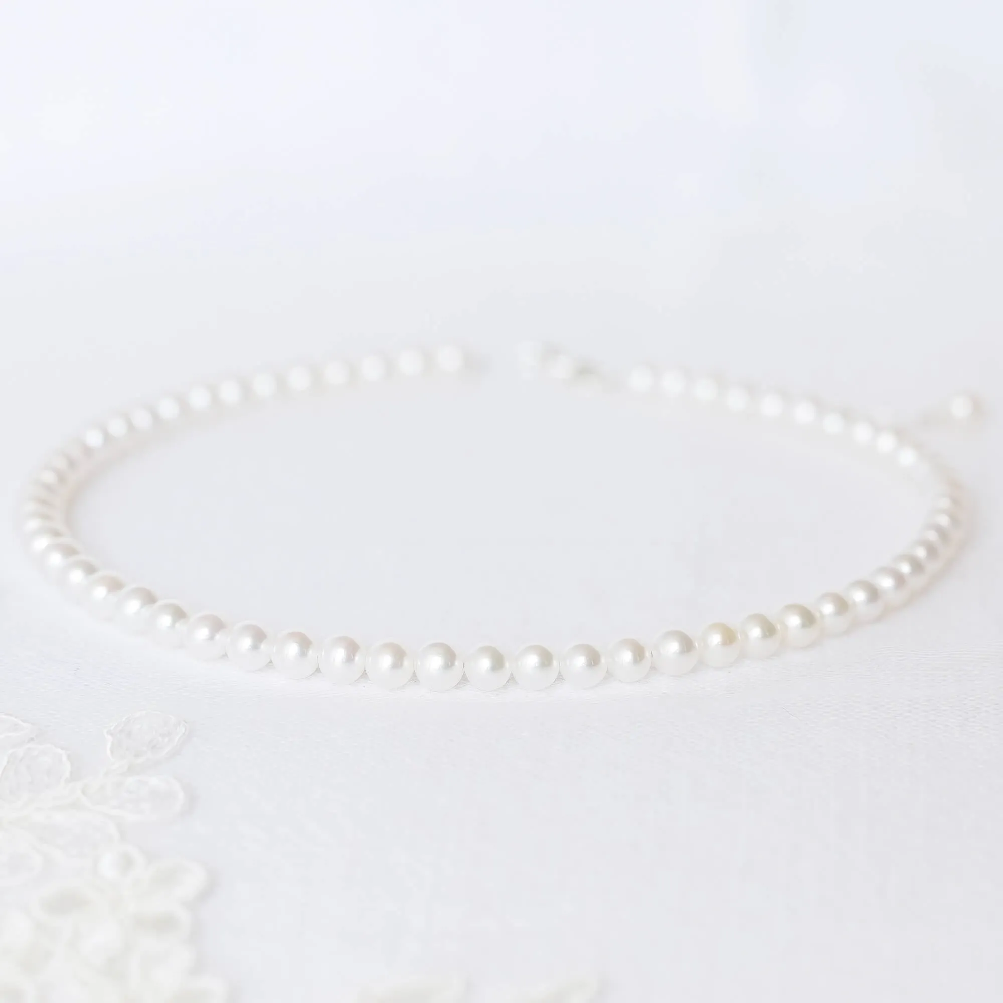 Sweet Pearl Necklace in Silver